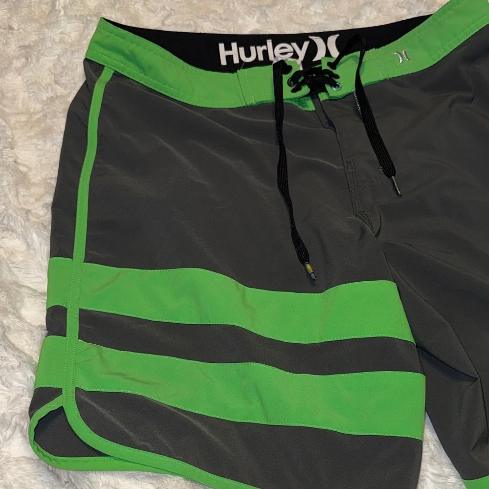 Hurley Phantom Men's Vibrant Green and Charcoal Board Shorts
